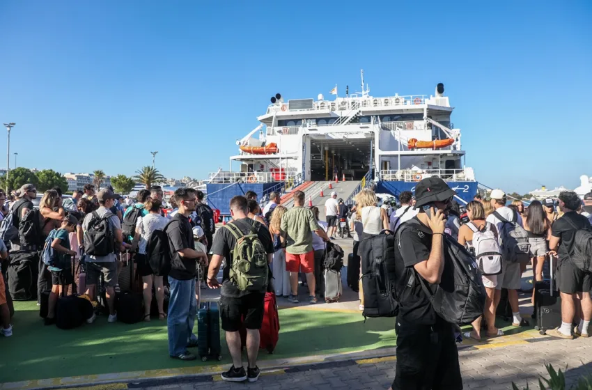 Εναλλακτικά νησιά ή φθηνή Ευρώπη; Οδηγός διακοπών Αυγούστου