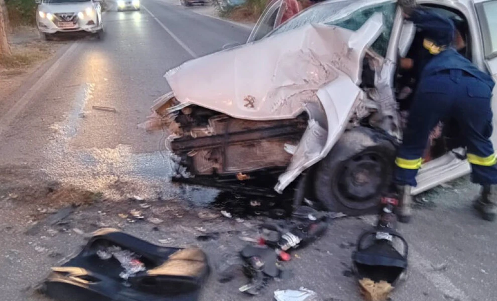 Τροχαίο στη Νάξο: Μεθυσμένος 20χρονος έστειλε τη συνοδηγό στην Αθήνα