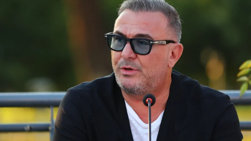 Αντώνης Ρέμος: Προσφεύγει στη Δικαιοσύνη κατά γνωστής influencer για συκοφαντική δυσφήμηση - ''Η κυρία υπερέβη τις κόκκινες γραμμές'' - Τελευταία νέα & Έκτακτες ειδήσεις Live