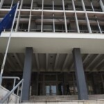 Θεσσαλονίκη: Αφέθηκε ελεύθερος με περιοριστικούς όρους ο 14χρονος που εισέβαλε με μαχαίρι σε σχολείο και απείλησε τους συμμαθητές του - Τελευταία νέα & Έκτακτες ειδήσεις Live