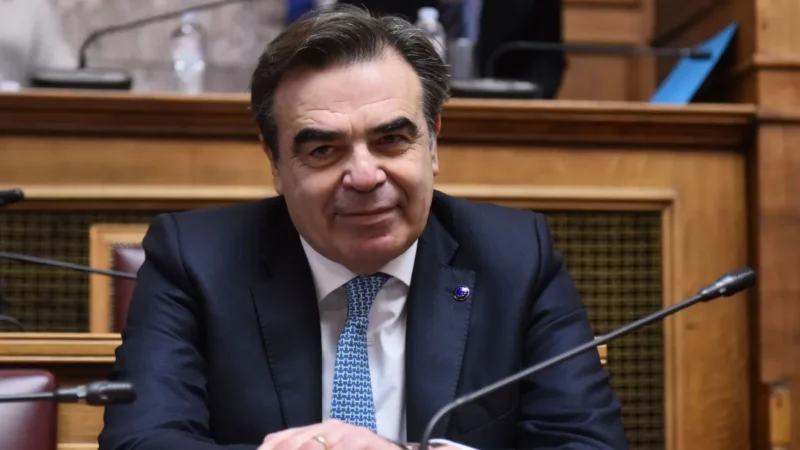 Μαργαρίτης Σχοινάς για ΟΠΕΚΕΠΕ: ''Δεν ήρθα εδώ να περνάω ύποπτες διατάξεις'' - Επιμένει στην απόσυρση του άρθρου η αντιπολίτευση - Τελευταία νέα & Έκτακτες ειδήσεις Live