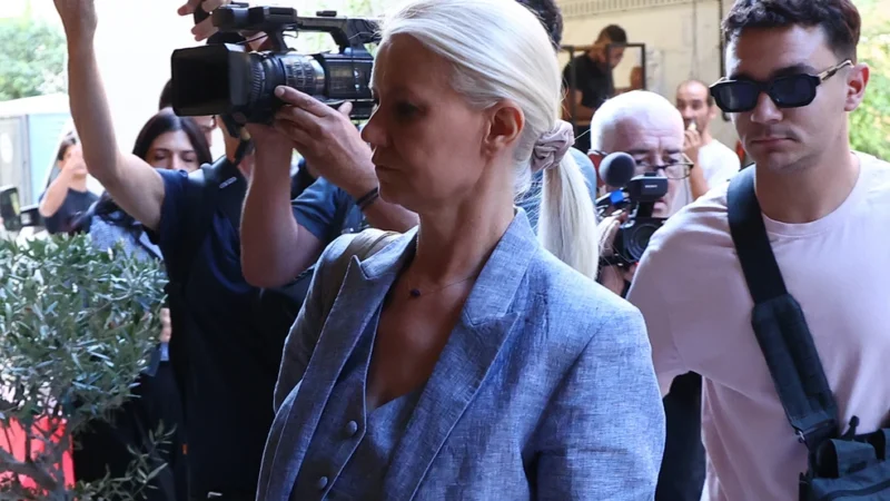 Νέα μαρτυρία για τη γιατρό του Μαζωνάκη: ''Με πίεζαν να κάνω πλασμαφαίρεση για να μη γίνω γκέι'' - Τελευταία νέα & Έκτακτες ειδήσεις Live