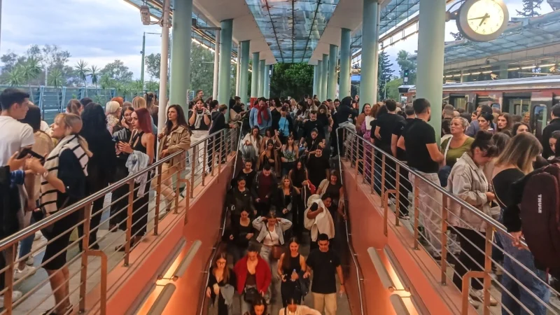 Η μεγάλη έξοδος από το ΟΑΚΑ: 35.000 άτομα μετακινήθηκαν με τον ΗΣΑΠ μετά τη συναυλία της Άννας Βίσση - Τελευταία νέα & Έκτακτες ειδήσεις Live
