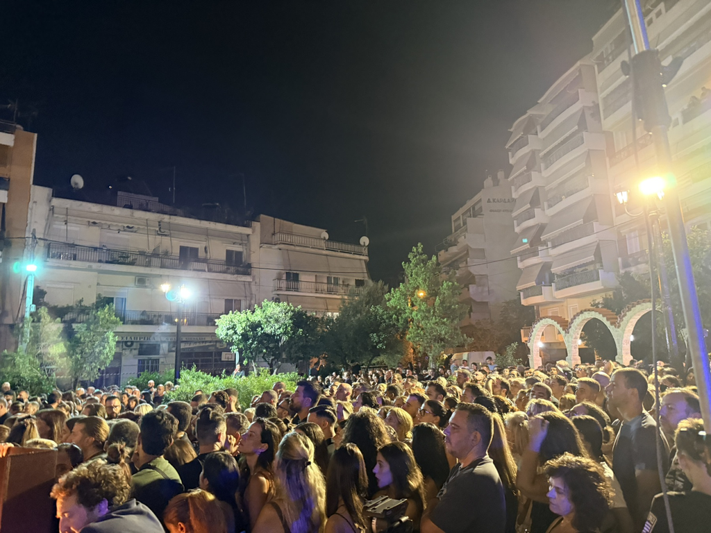 Ο Γιώργος Μαζωνάκης επέστρεψε στην "παλιά του γειτονιά": Συγκίνηση και τραγούδια στη λαϊκή αγρυπνία στη Νίκαια - Τελευταία νέα & Έκτακτες ειδήσεις Live