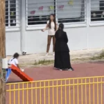 Άνω Λιόσια: Διευθύντρια νηπιαγωγείου εκτός ελέγχου με παιδιά - Τη χτύπησαν οι γονείς - Τελευταία νέα & Έκτακτες ειδήσεις Live