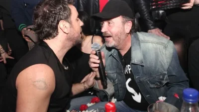 ”Εμείς είμαστε καλά, ο Γιώργος Μαζωνάκης πέθανε”: Ο Σταμάτης Γονίδης εξηγεί για πρώτη φορά την ατάκα που προκάλεσε αντιδράσεις