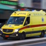 Μεσολόγγι: Ανήλικος με μοτοσικλέτα παρέσυρε μητέρα με καρότσι και τα δύο παιδιά της - Τελευταία νέα & Έκτακτες ειδήσεις Live