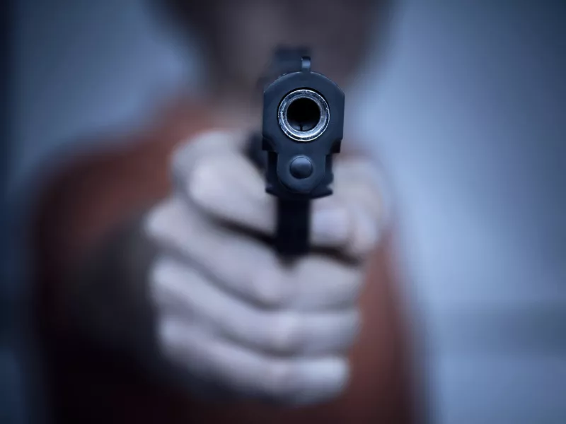 Σφικτός κλοιός στη Θεσσαλονίκη: Το ελληνικό «FBI» συνέλαβσε Σέρβο εκτελεστή σε καφετέρια