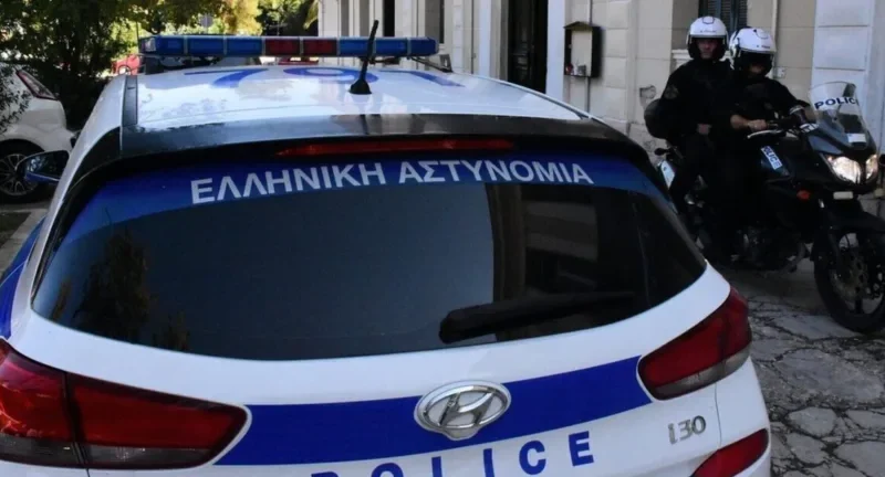 Θεσσαλονίκη: Άνδρας κρατούσε μαχαίρι στην πλατεία Επταλόφου - Ακινητοποιήθηκε από την αστυνομία - Τελευταία νέα & Έκτακτες ειδήσεις Live