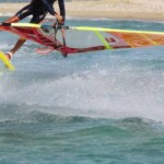 Θρίλερ με αγνοούμενο 67χρονο σέρφερ στην Κρήτη: Βρέθηκε η σανίδα