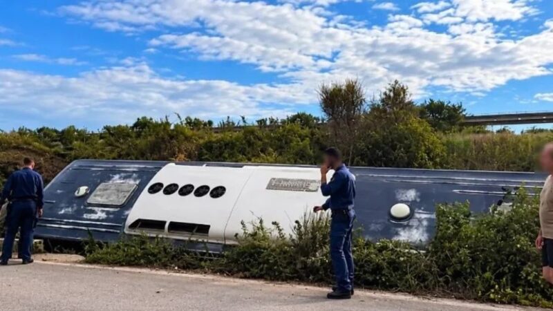 Ιωάννινα: Τροχαίο με πούλμαν στο οποίο επέβαιναν 23 δόκιμοι του Πολεμικού Ναυτικού - Τελευταία νέα & Έκτακτες ειδήσεις Live