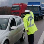 Κακοκαιρία: Πτώση δέντρου στη λεωφόρο Μαραθώνος - Δυσχέρεια στην κυκλοφορία - Τελευταία νέα & Έκτακτες ειδήσεις Live