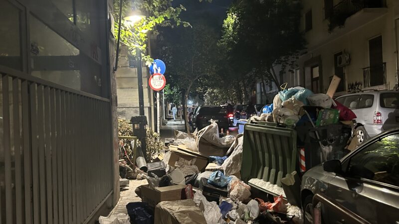 Κυψέλη: Σκουπίδια «έπνιξαν» την οδό Λέλα Καράγιαννη - Τελευταία νέα & Έκτακτες ειδήσεις Live