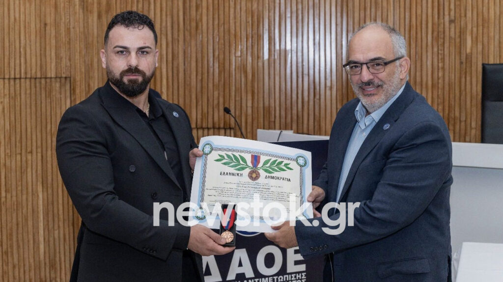 Αψήφησαν τον θάνατο: Η ανώτατη τιμή της ΕΛ.ΑΣ σε τρεις αστυνομικούς - Τελευταία νέα & Έκτακτες ειδήσεις Live