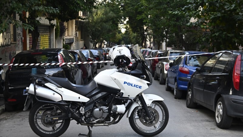 Καλλιθέα: Εντοπίστηκαν ύποπτα φιαλίδια με επικίνδυνη ουσία - Εκκενώθηκαν δύο πολυκατοικίες - Τελευταία νέα & Έκτακτες ειδήσεις Live
