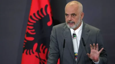 Έντι Ράμα για τα επεισόδια στην Αλβανία: ”Όποιος θέλει διάλογο, είμαι εδώ, όσοι επιλέγουν πέτρες και μάσκες θα βρουν απέναντι τους το κράτος”
