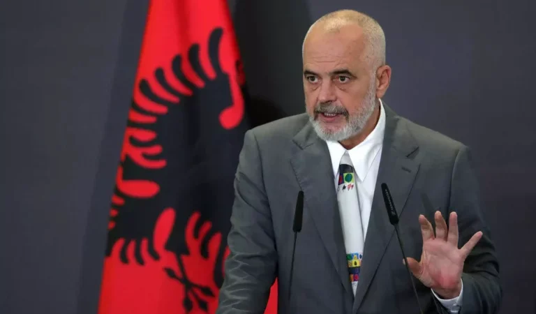 Έντι Ράμα για τα επεισόδια στην Αλβανία: ''Όποιος θέλει διάλογο, είμαι εδώ, όσοι επιλέγουν πέτρες και μάσκες θα βρουν απέναντι τους το κράτος'' - Τελευταία νέα & Έκτακτες ειδήσεις Live