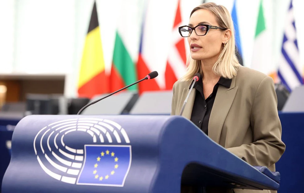 Ευρωκοινοβούλιο: Ψηφίστηκε η έκθεση για την ψυχική υγεία στην εργασία με εισηγήτρια την Ελεονώρα Μελέτη - Τελευταία νέα & Έκτακτες ειδήσεις Live
