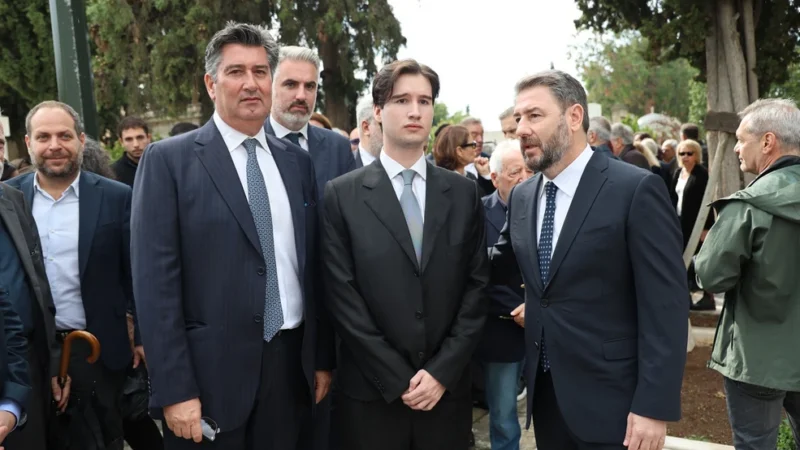 Πέντε χρόνια χωρίς τη Φώφη Γεννηματά: Συγκινεί ο γιος της στο μνημόσυνο - ''Για εμάς θα είναι πάντα η μητέρα μας'' - Τελευταία νέα & Έκτακτες ειδήσεις Live