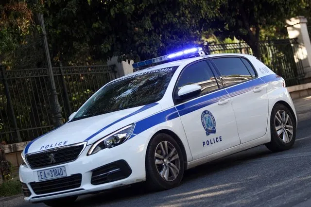Θεσσαλονίκη: Νεκρός 42χρονος αστυνομικός μέσα σε υπηρεσιακό λεωφορείο - Έφερε τραύμα από πυροβόλο όπλο - Τελευταία νέα & Έκτακτες ειδήσεις Live